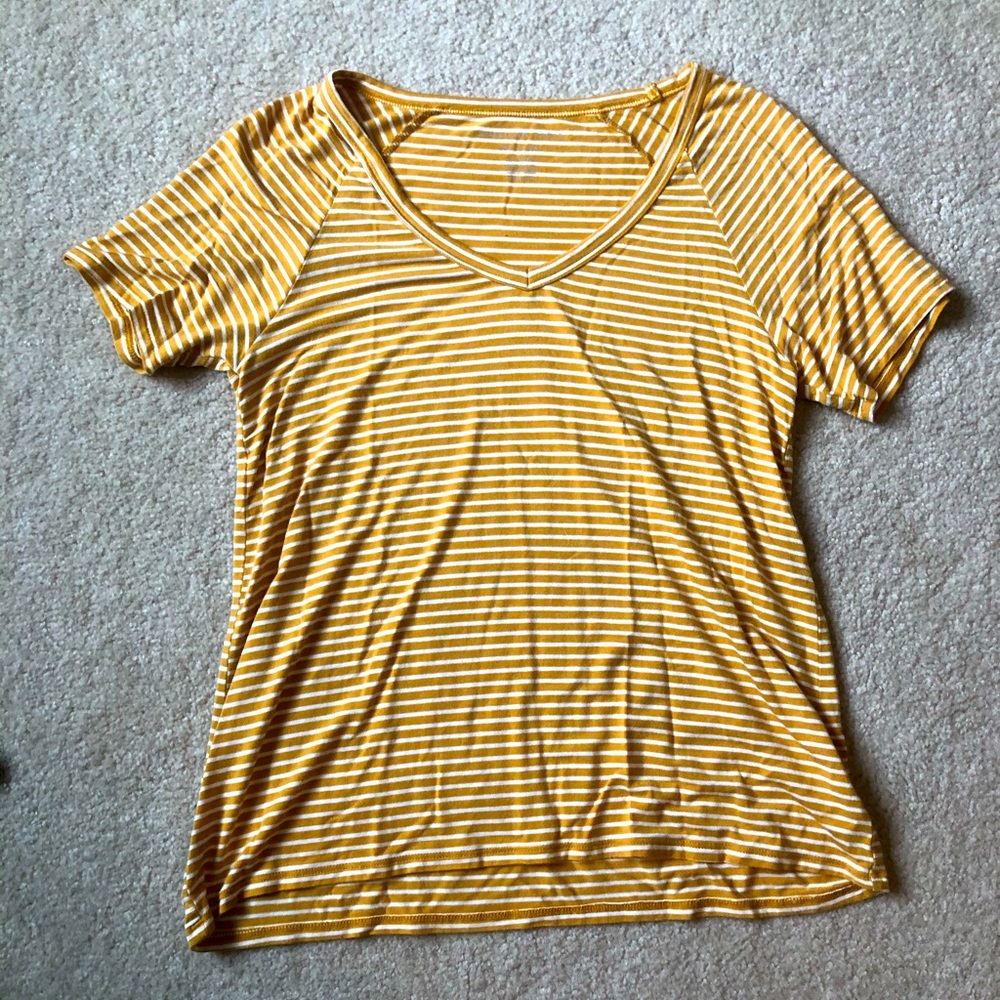 American eagle shirt, size XS